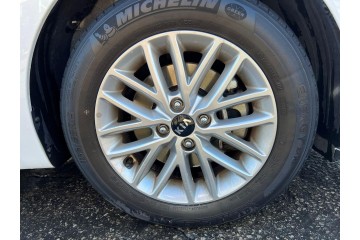 KIA RIO (YB) Business