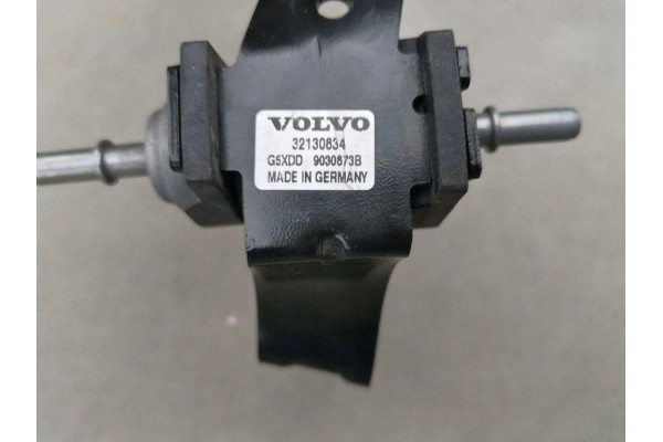 Autonomous heating fuel pump VOLVO XC90 II 32130834 2 0L hybrid Part manufacturer Volvo OE