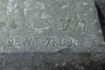 XS4R7002AD  CAJA CAMBIOS FORD FOCUS BERLINA (CAK) Ambiente 1998 XS4R7002AD 207704 FORD - 5