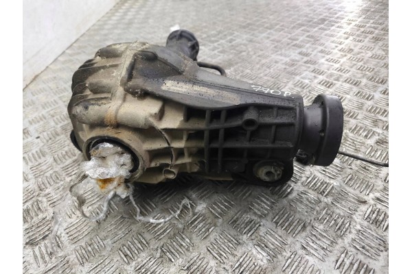 Front differential Mercedes Benz ML W164 A1643302102 Part manufacturer Mercedes Benz OE