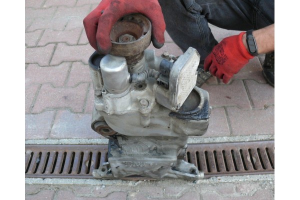 BRIDGE DIFFERENTIAL REAR VOLVO XC90 AND 1 2 9 BI TURBO 272KM P8653553 02 Product weight with unit packaging 30 kg
