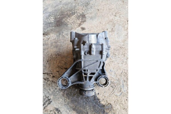 Rear reducer JAGUAR F PACE X761 SW1017072070438 1 11L gasoline 2016
