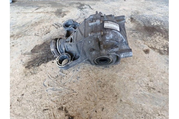 Rear reducer JAGUAR F PACE X761 SW1017072070438 1 11L gasoline 2016 Catalog number of the part SW1017072070438