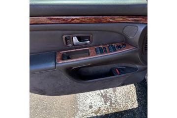 AUDI A8 (D2) 2.5 TDI Quattro