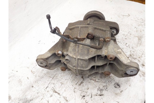 2020 Maserati Levante Rear differential 06700376850 Car type 4x4 SUV