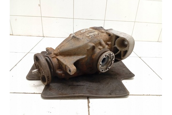 2009 BMW 3 E90 E91 Rear differential 754158002 Part manufacturer BMW OE