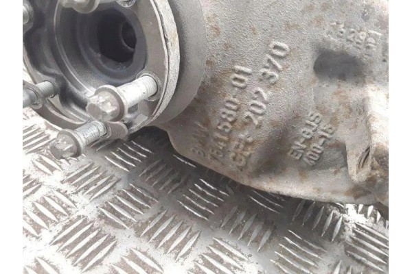 Rear reducer BMW 1 E87 323 2 0L diesel 100kW 2007 Part manufacturer BMW OE