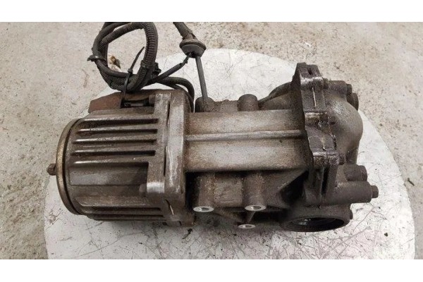 Reductor trasero MITSUBISHI OUTLANDER II (CW W) T02GS0817 2.0L diésel 