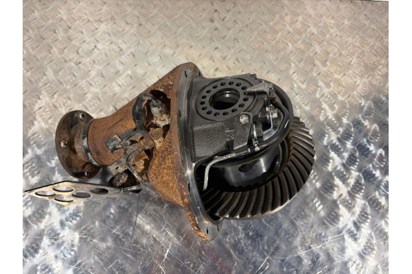 2011 Mitsubishi L200 Rear differential 3501A109 Part manufacturer Mitsubishi OE