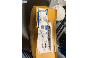 FORD RANGER RAPTOR Brake Discs Rear 2594964 ORIGINAL Car type passenger cars