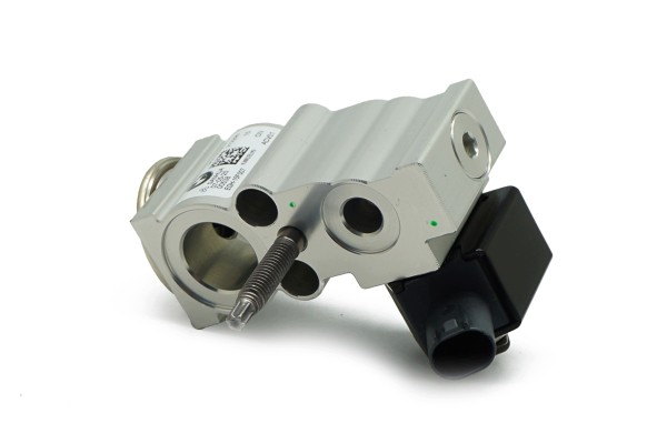 Electric expansion valve BMW X3 G45