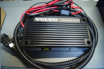 VOLVO 23672301 CONTROL UNIT BATTERY CHARGER