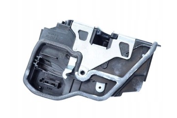 51217229461 DOOR LOCK BMW P 3 F30 LE OE BMW Part manufacturer BMW OE