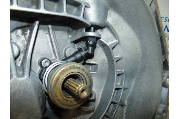 5V M CAJA CAMBIOS OPEL ASTRA G BERLINA Comfort 2003 5V M 175060 OPEL - 5