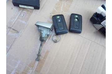 toyota corolla verso 04 06 2 0 d 4d 116km computer used strt set Catalog number of the part 89661 0f010 ZESTAW STARTOWY KOMPLET