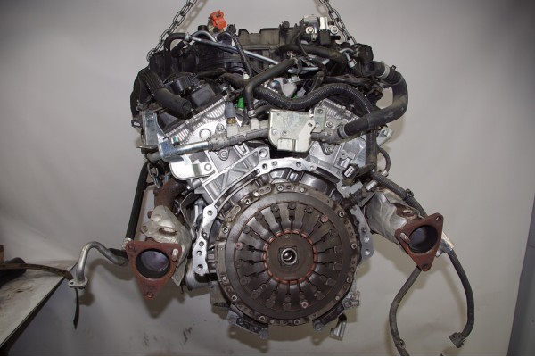 ENGINE POST VQ35 3 5 364 KM INFINITI Q50 Catalog number of the part VQ35 3 5
