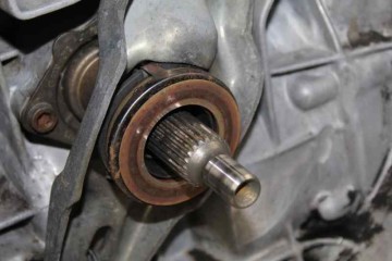 DHZ CAJA CAMBIOS AUDI A4 BERLINA (B5) 1.8 1997 DHZ 186647 AUDI - 3