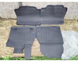 RUBBER RUGS SET BZ4X PW210 42053 TOYOTA ORIGINAL