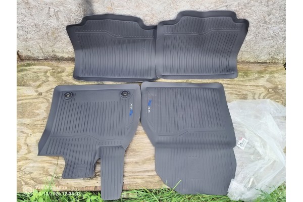 RUBBER RUGS SET BZ4X PW210 42053 TOYOTA ORIGINAL