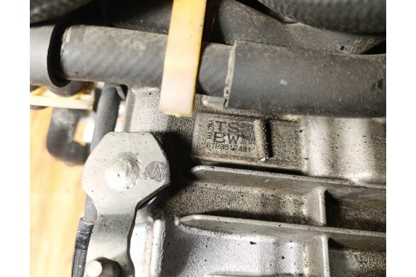 Motor de gasolina Mazda CX-3 2.0 PE02 con transmisión automática