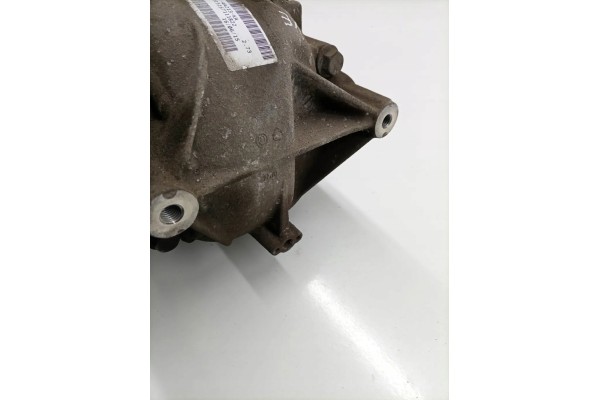 Rear reducer JAGUAR XE X760 GX734A213KA 2 0L diesel 120kW 2015 Catalog number of the part GX734A213KA
