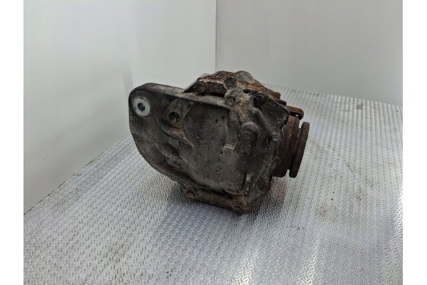 GENUINE BMW 5 E60 E61 2007 Rear differential 7570401 Car type passenger cars
