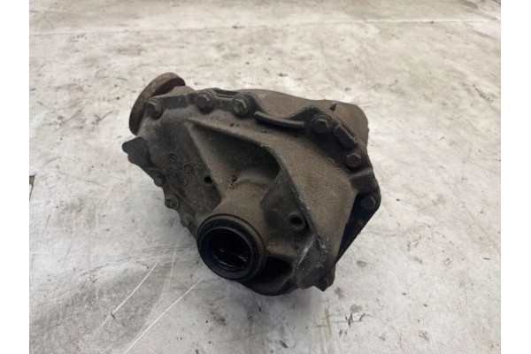Rear reducer LAND ROVER DISCOVERY IV L319 AH224W063LA 2 99L diesel