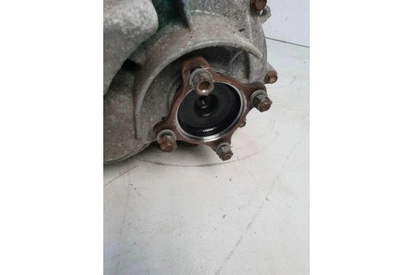 Reductor trasero LEXUS RX (L2) 8209048011 3.5L híbrido 2019