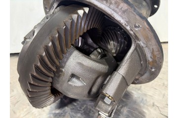 2000 Mitsubishi Pajero Sport I Rear Differential MR528183 Part manufacturer Mitsubishi OE