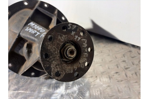 2000 Mitsubishi Pajero Sport I Rear Differential MR528183 Installation side rear