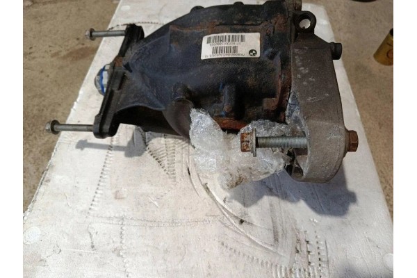 Rear reducer BMW X6 F16 F86 7636992 2 99L diesel 190kW 2018 Catalog number of the part 7636992
