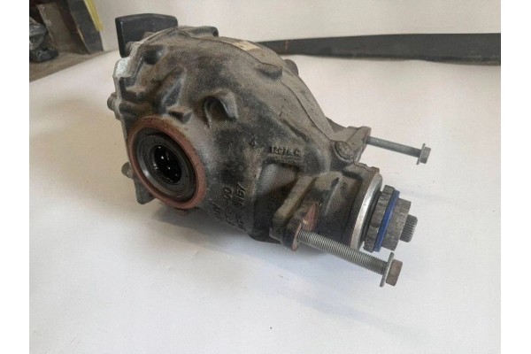 Rear reducer BMW 3 F30 F80 7629400 3 0L gasoline 240kW 2017 Catalog number of the part 7629400