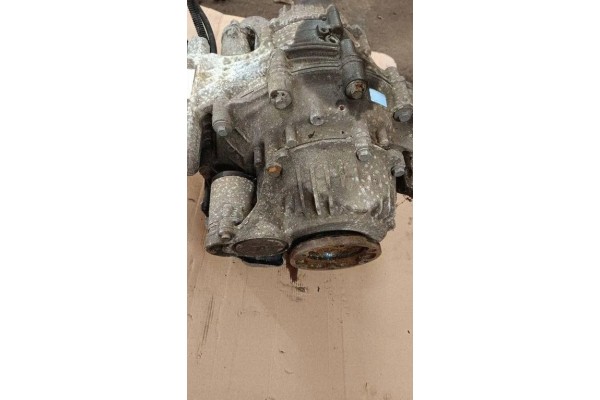 Rear reducer BMW X5 F15 F85 7572697 4 4L gasoline 330kW 2016 Catalog number of the part 7572697