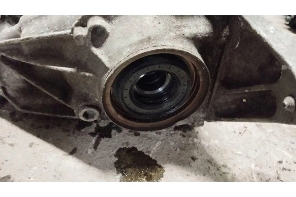Rear reducer MERCEDES BENZ C Convertible A205 A2053503324 3 0L gasoline Catalog number of the part A2053503324