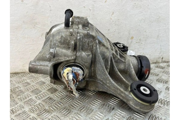 Rear reducer JAGUAR XE X760 GX734A213FE diesel 120kW 2019