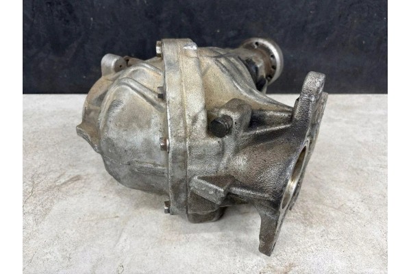 Front reducer VOLVO XC90 I 30713660 2 4L diesel 120kW 2005 Part manufacturer Volvo OE
