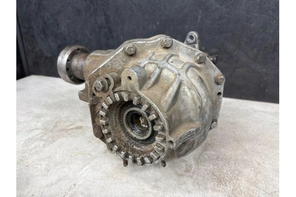 Front reducer VOLVO XC90 I 30713660 2 4L diesel 120kW 2005 Catalog number of the part 30713660