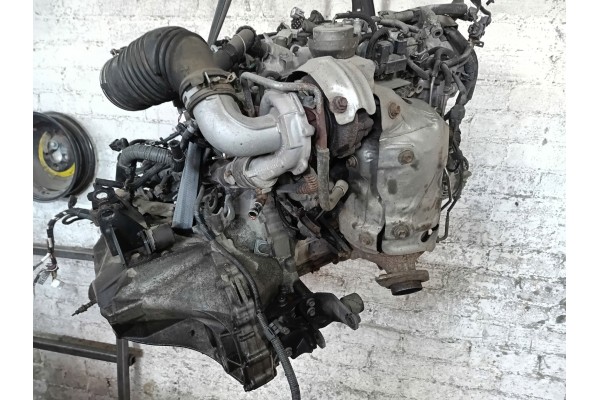 Toyota Avensis T270 2010 Engine