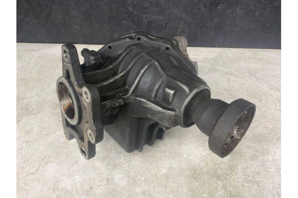 Front reducer VOLVO XC90 I 30713660 2 4L diesel 120kW 2005 Part manufacturer Volvo OE