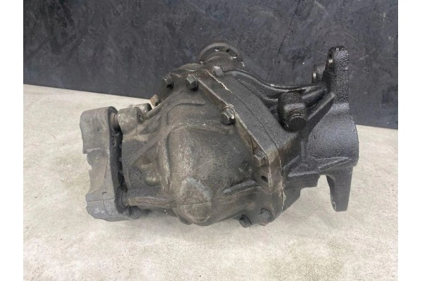 Front reducer VOLVO XC90 I 30713660 2 4L diesel 120kW 2005 Car type passenger cars