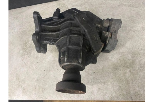 Front reducer VOLVO XC90 I 30713660 2 4L diesel 120kW 2005 Catalog number of the original 30713660