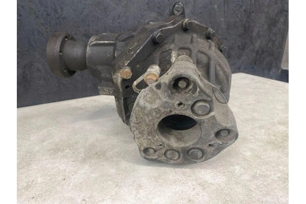 Reductor delantero VOLVO XC90 I 30713660 2.4L diésel 120kW 2005