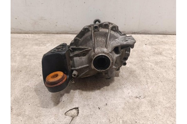Front Differential 2017665 Land Rover Defender Station Wagon 2022 Part manufacturer Land Rover OE