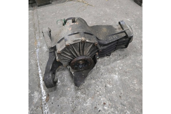 Rear differential Audi A4 S4 B6 8E 8H 01r525131c Catalog number of the part 01R525131C