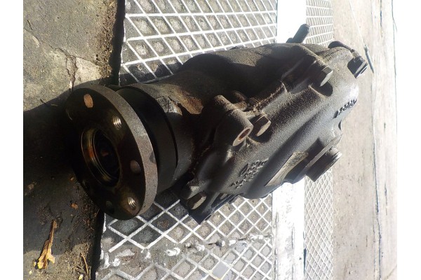 BMW X3 E83 2 0 D ORG DIFFERENTIAL BRIDGE 7540634 3 07 Part manufacturer BMW OE