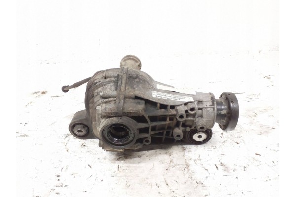 2012 Mercedes Benz ML W166 Front differential A1663300200 Part manufacturer Mercedes Benz OE