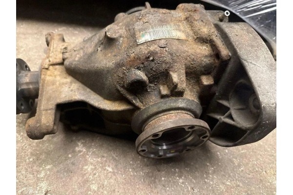 Rear reducer BMW X5 E53 68572910 4 4L gasoline 235kW 2005
