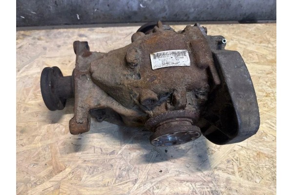 Rear reducer BMW X5 E53 001910016 4 4L gasoline 210kW 2001 Catalog number of the part 001910016
