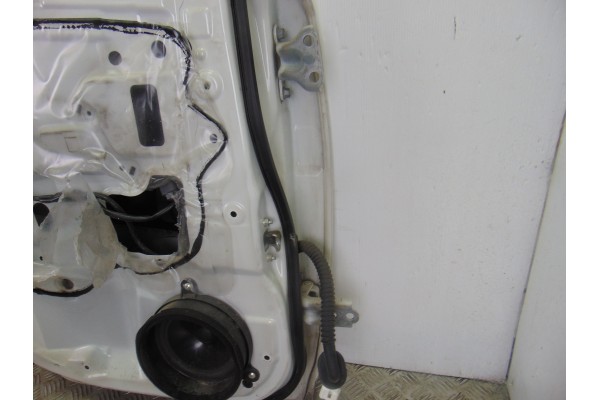 BLANCA PUERTA TRASERA IZQUIERDA SUBARU FORESTER (S12/SH) XS Classic 2010 BLANCA 196115 SUBARU - 3