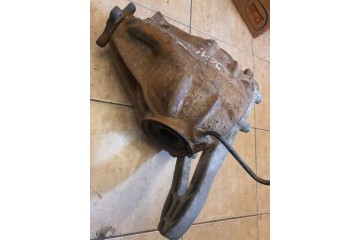 Rear reducer MERCEDES BENZ VITO MIXTO Van W639 A6393510105 2 1L Catalog number of the part A6393510105